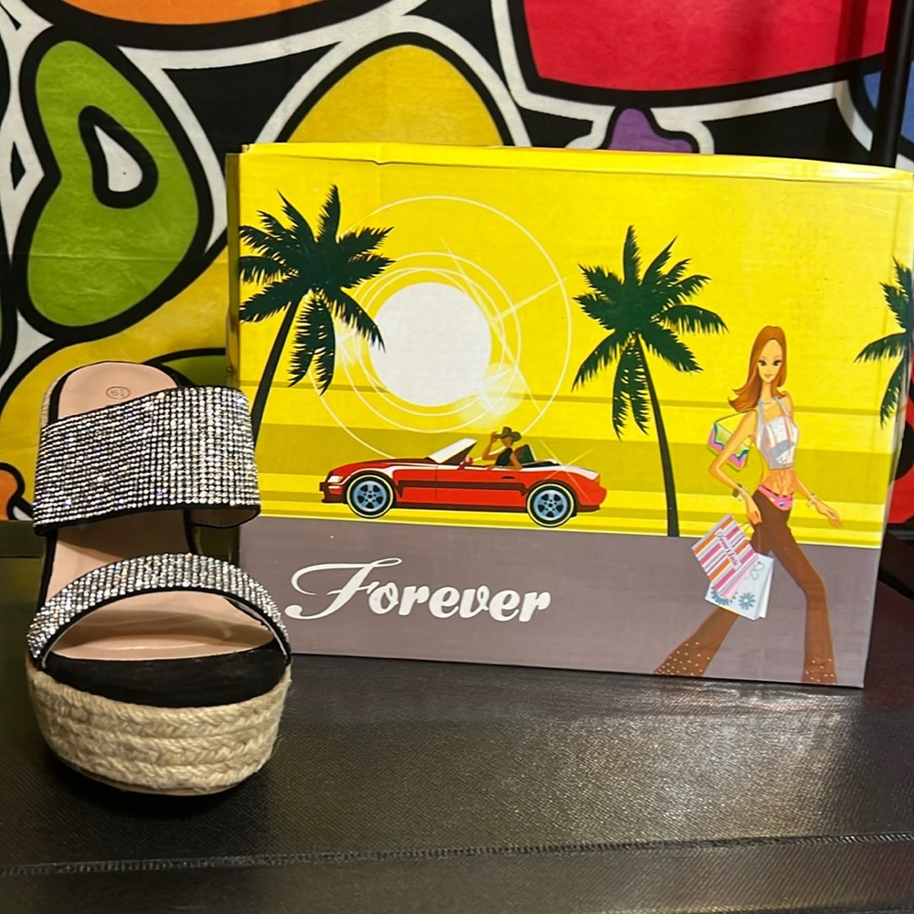 Forever Black and Dimond Wedges NEW IN BOX - Picture 2 of 5